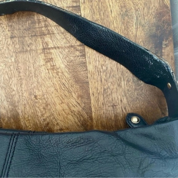 Michael Kors Black Leather Shoulder Bag - Picture 5 of 13